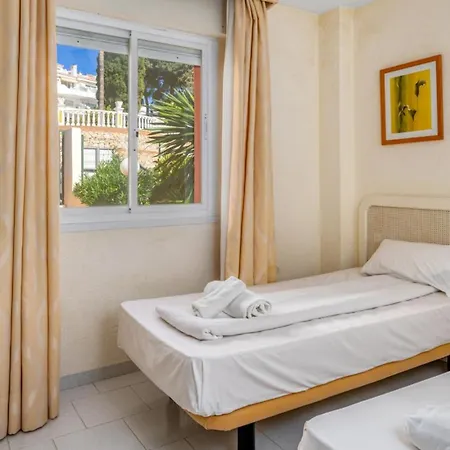 Апартаменты Riviera Charm: 2br Retreat With Terrace Pool *
